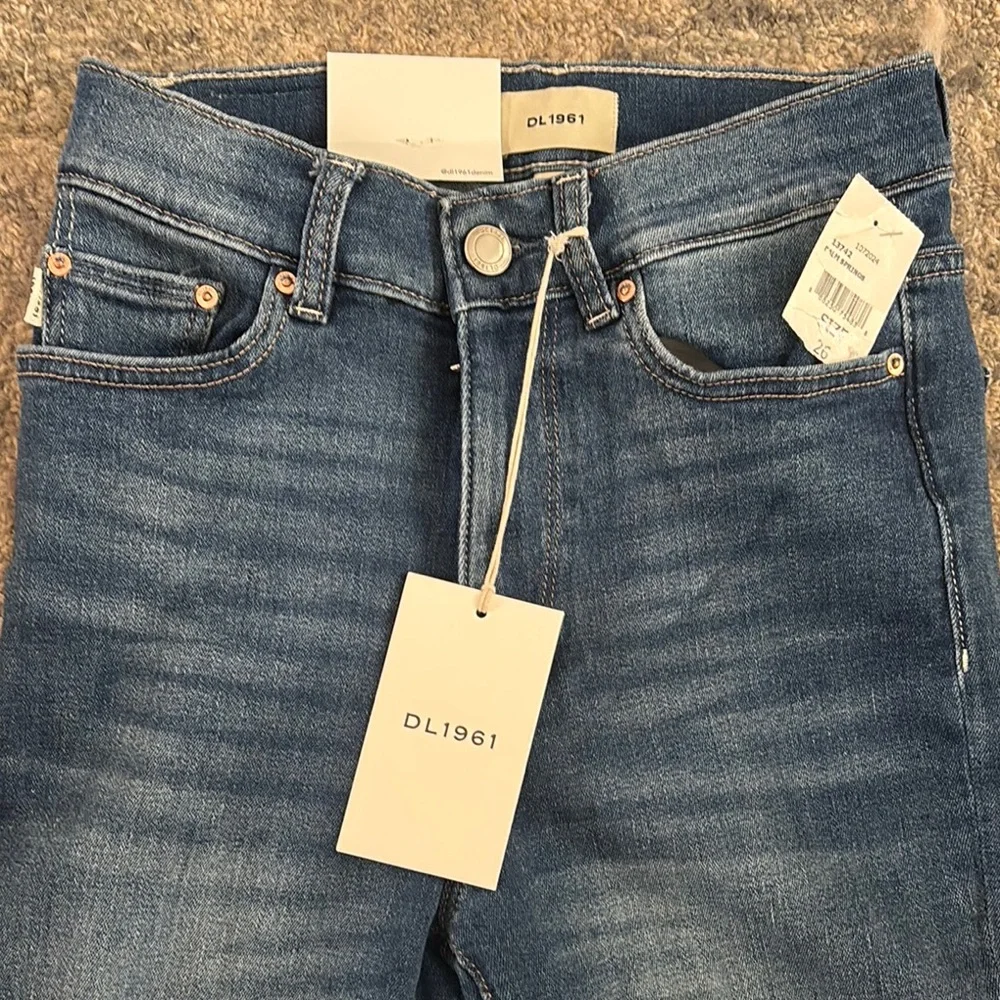 DL1961 Halle Straight High Rise Instasculpt — size 26 - NWT - Picture 6 of 8